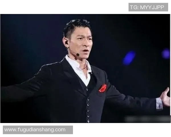 刘德华足球星：从银幕巨星到绿茵场上的闪耀传奇