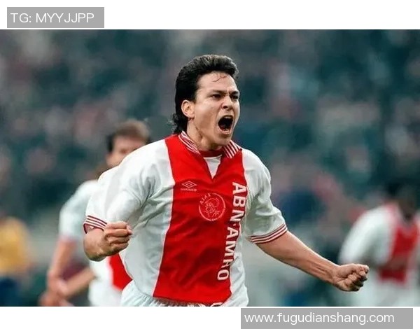 五位足球球星帅气风采集结展现他们的场上魅力与个人风格